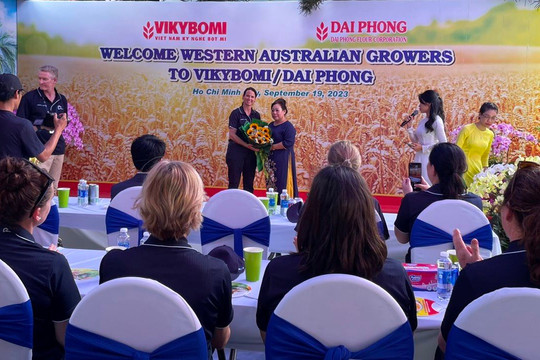 50 nông dân Úc trải nghiệm món ăn Việt làm từ lúa mì nhập khẩu