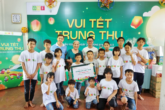 Herbalife Việt Nam tổ chức đón Tết Trung thu cho 1.100 em nhỏ