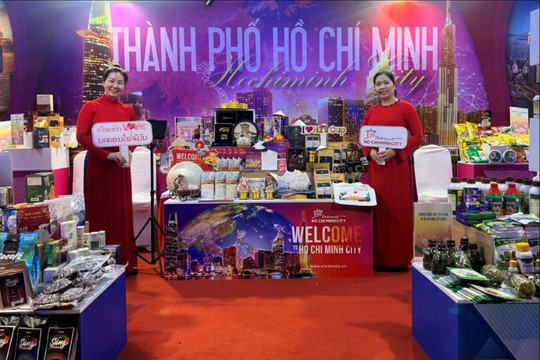 TP.HCM quảng bá du lịch tại Singapore và Lào