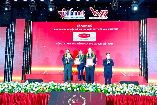 Dai-ichi Life Việt Nam đạt danh hiệu “Top 50 doanh nghiệp lợi nhuận xuất sắc Việt Nam”