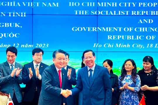 TP.HCM và tỉnh Chungcheongbuk Hàn Quốc ký kết bản ghi nhớ hợp tác