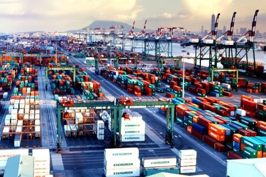 TP.HCM muốn phát triển logistics thành ngành dịch vụ mũi nhọn TP.HCM muốn phát triển logistics thành ngành dịch vụ mũi nhọn