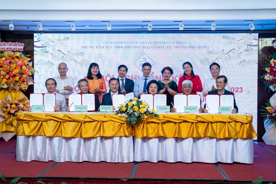 Tạp chí Doanh Nhân Sài Gòn ký kết hợp tác với Trung tâm Xúc tiến Thương mại và Đầu tư TP.HCM