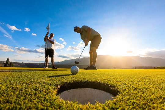 Ưu điểm và nhược điểm của golf