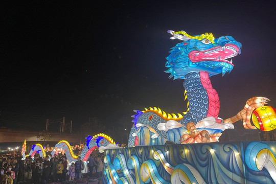 Đài Loan rực sáng trong Lễ hội đèn lồng