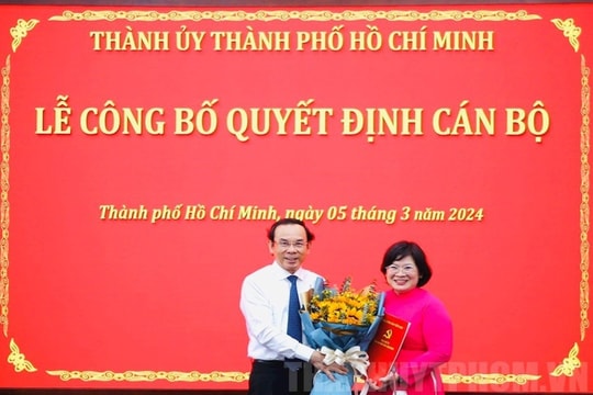 Bà Văn Thị Bạch Tuyết được bổ nhiệm Trưởng ban Tổ chức Thành ủy TP.HCM Bà Văn Thị Bạch Tuyết được bổ nhiệm Trưởng ban Tổ chức Thành ủy TP.HCM
