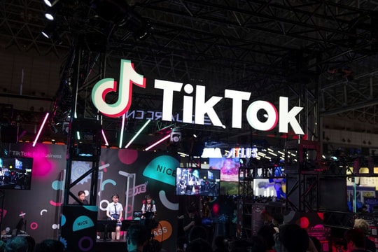Nhiều nghị sĩ Mỹ muốn tập đoàn Trung Quốc thoái vốn khỏi TikTok Nhiều nghị sĩ Mỹ muốn tập đoàn Trung Quốc thoái vốn khỏi TikTok