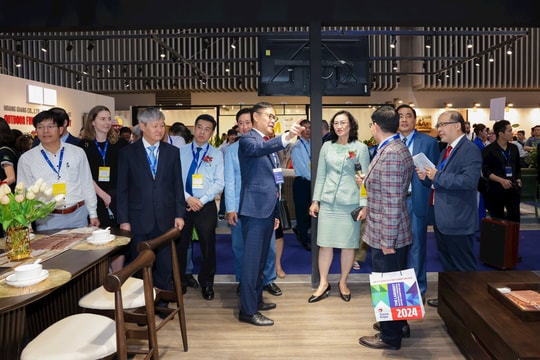 Khai mạc Hội chợ quốc tế đồ gỗ và nội thất Hawa Expo 2024 Khai mạc Hội chợ quốc tế đồ gỗ và nội thất Hawa Expo 2024