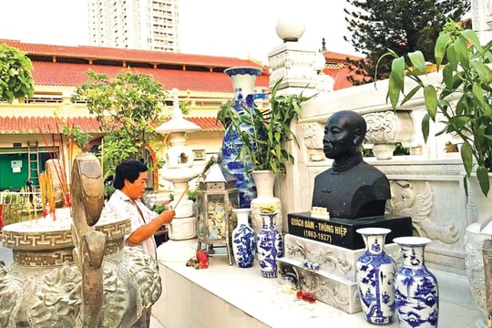 Doanh nhân Quách Đàm: Góp phần mở mang kinh doanh cho đồng nghiệp (Kỳ 2) Doanh nhân Quách Đàm: Góp phần mở mang kinh doanh cho đồng nghiệp (Kỳ 2)