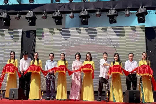 Đắk Nông khai mạc Ngày hội Sách và Văn hóa đọc Đắk Nông khai mạc Ngày hội Sách và Văn hóa đọc