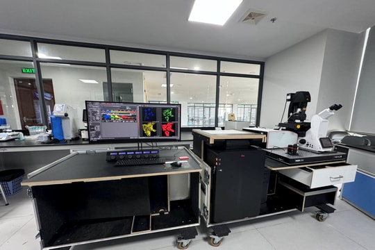 Phòng thí nghiệm đầu tiên tại Việt Nam được trang bị kính hiển vi đồng tiêu cao cấp Phòng thí nghiệm đầu tiên tại Việt Nam được trang bị kính hiển vi đồng tiêu cao cấp