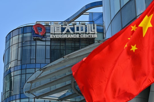 Trung Quốc bắt đầu cứng rắn với những công ty như Evergrande? Trung Quốc bắt đầu cứng rắn với những công ty như Evergrande?