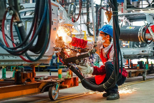 Standard Chartered dự báo tăng trưởng GDP quý I của Việt Nam đạt 6,1%