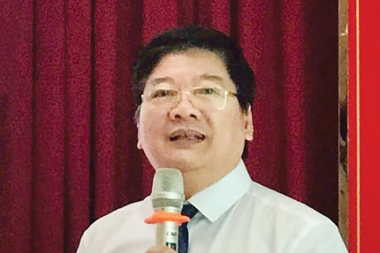Xây dựng tượng đài là trân trọng đóng góp của doanh nhân Xây dựng tượng đài là trân trọng đóng góp của doanh nhân