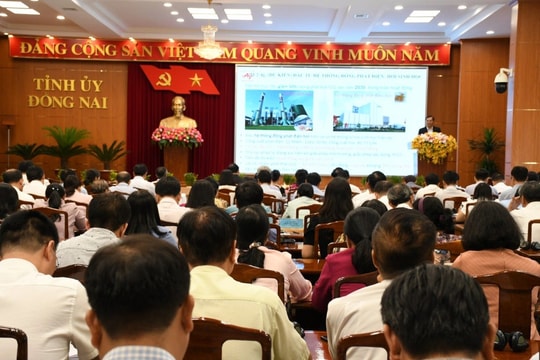 Đồng Nai hướng tới mục tiêu phát triển kinh tế xanh, bền vững Đồng Nai hướng tới mục tiêu phát triển kinh tế xanh, bền vững