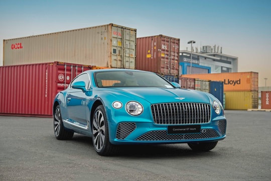 Bentley Continental GT Azure V8 độc bản cập bến Việt Nam Bentley Continental GT Azure V8 độc bản cập bến Việt Nam