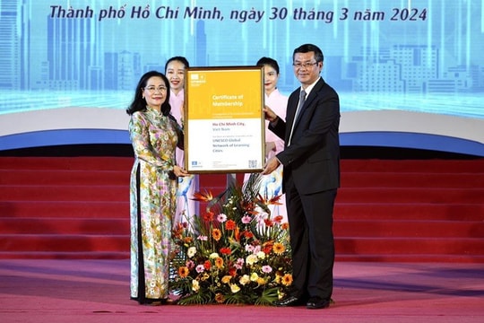 TP.HCM phát động triển khai thực hiện chương trình hành động xây dựng "Thành phố học tập toàn cầu UNESCO giai đoạn 2024 - 2030" TP.HCM phát động triển khai thực hiện chương trình hành động xây dựng "Thành phố học tập toàn cầu UNESCO giai đoạn 2024 - 2030"