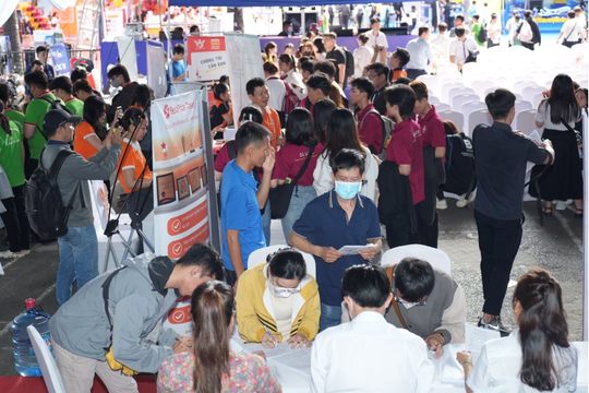 Hơn 1.000 cơ hội việc làm cho lao động ngành Du lịch TP.HCM Hơn 1.000 cơ hội việc làm cho lao động ngành Du lịch TP.HCM
