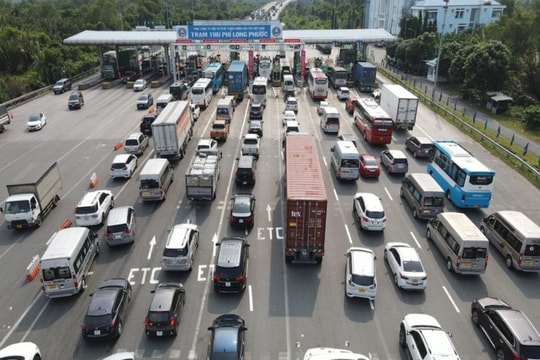Bộ Giao thông Vận tải cắt giảm, đơn giản hoá quy định gây khó cho người dân và doanh nghiệp Bộ Giao thông Vận tải cắt giảm, đơn giản hoá quy định gây khó cho người dân và doanh nghiệp