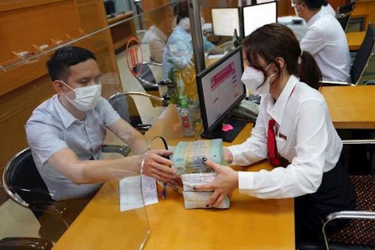 Ngân hàng Nhà nước cho phép lùi hạn trả nợ của doanh nghiệp khó khăn thêm 6 tháng