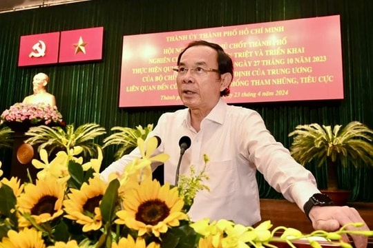 “Không để vi phạm nhỏ trở thành vi phạm lớn, vi phạm của một người trở thành vi phạm của tập thể” “Không để vi phạm nhỏ trở thành vi phạm lớn, vi phạm của một người trở thành vi phạm của tập thể”