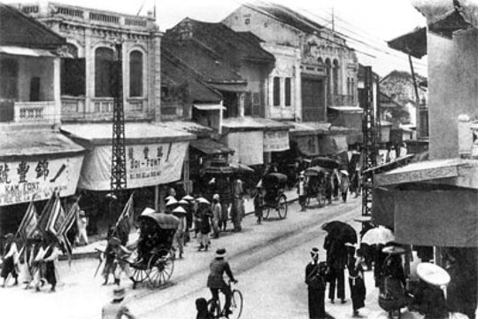 Nhìn lại phong trào Đông Kinh Nghĩa Thục Nhìn lại phong trào Đông Kinh Nghĩa Thục