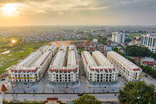 Him Lam Thường Tín chính thức bàn giao sổ hồng cho cư dân