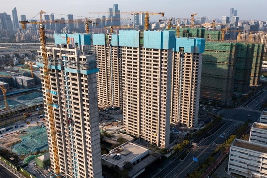 Nhiều thành phố Trung Quốc bỏ bớt quy định mua nhà để kích cầu Nhiều thành phố Trung Quốc bỏ bớt quy định mua nhà để kích cầu
