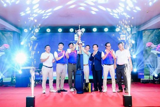 Khép lại Giải golf Tranh Cup DIC với nhiều ấn tượng tốt đẹp Khép lại Giải golf Tranh Cup DIC với nhiều ấn tượng tốt đẹp