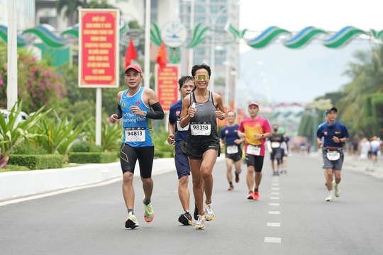 Đề xuất thu phí vỉa hè, lòng đường bằng các giải chạy bộ tại TP.HCM