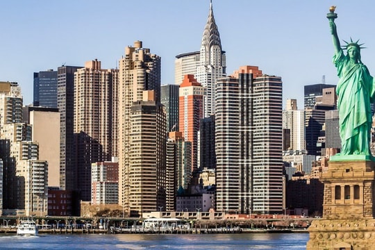 Hội thảo "Chọn Mỹ hay châu Âu để định cư?”