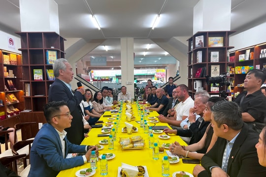 Đoàn Lãnh sự Danh dự Việt Nam tại Marseille (Pháp) làm việc với Hội Doanh nghiệp quận Phú Nhuận