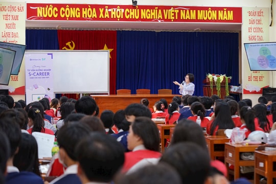 Shinhan Life Việt Nam hoàn thành chương trình hướng nghiệp S-Career cho học sinh Shinhan Life Việt Nam hoàn thành chương trình hướng nghiệp S-Career cho học sinh