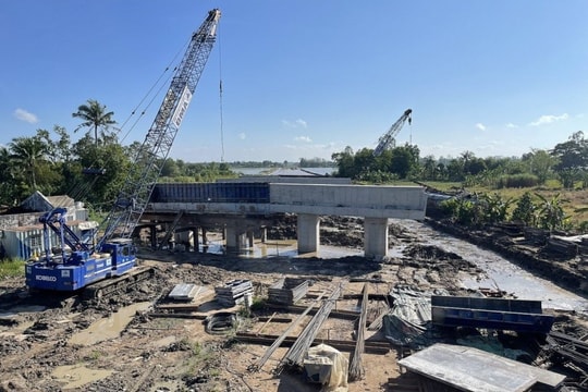 Thủ tướng chỉ đạo đẩy nhanh tiến độ giải phóng mặt bằng các dự án giao thông trọng điểm Thủ tướng chỉ đạo đẩy nhanh tiến độ giải phóng mặt bằng các dự án giao thông trọng điểm