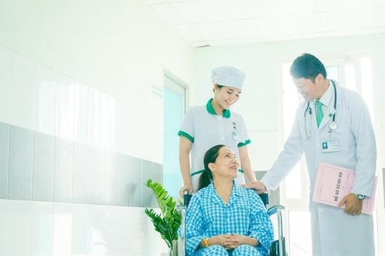 Chuyên gia Singapore chuyển giao điều trị các bệnh lý khó như tim mạch, mạch máu thần kinh cho bệnh  viện Hoàn Mỹ Chuyên gia Singapore chuyển giao điều trị các bệnh lý khó như tim mạch, mạch máu thần kinh cho bệnh  viện Hoàn Mỹ