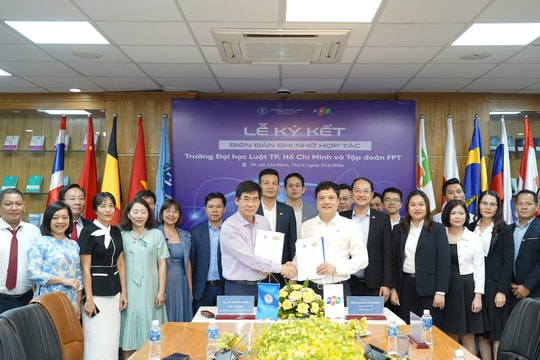 Trường Đại học Luật TP.HCM và FPT hợp tác chuyển đổi số Trường Đại học Luật TP.HCM và FPT hợp tác chuyển đổi số