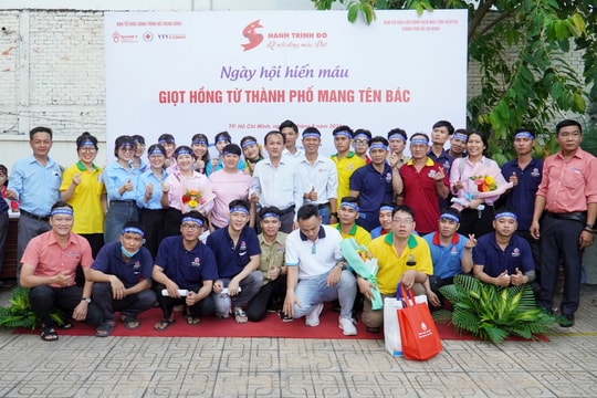 Cùng "Hành trình Đỏ", Qui Phúc kết nối dòng máu Việt - lan tỏa giá trị cho di Cùng "Hành trình Đỏ", Qui Phúc kết nối dòng máu Việt - lan tỏa giá trị cho di