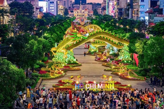 Du lịch TP.HCM 6 tháng đầu năm ước đạt doanh thu gần 93 nghìn tỷ đồng Du lịch TP.HCM 6 tháng đầu năm ước đạt doanh thu gần 93 nghìn tỷ đồng