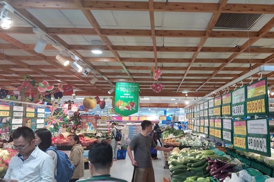 Co.opmart mở hội hàng nhãn riêng Co.op mừng ngày Quốc tế Hợp tác xã