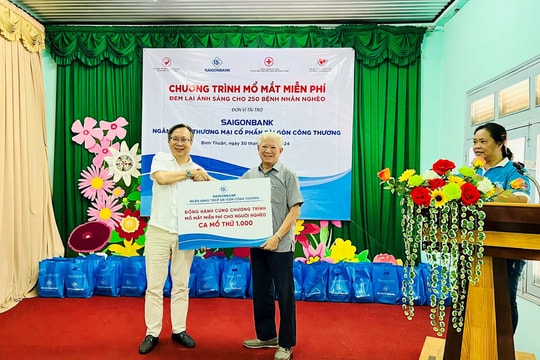SaiGonBank đưa ánh sáng đến với bệnh nhân nghèo qua 1.000 ca mổ mắt miễn phí SaiGonBank đưa ánh sáng đến với bệnh nhân nghèo qua 1.000 ca mổ mắt miễn phí