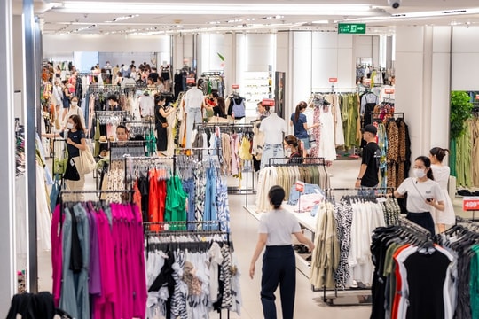 Sự kiện Vincom Red Sale 2024 khuynh đảo thị trường bán lẻ Sự kiện Vincom Red Sale 2024 khuynh đảo thị trường bán lẻ