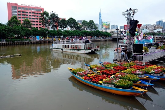 TP.HCM đặt mục tiêu trở thành trung tâm công nghiệp văn hóa cả nước và khu vực TP.HCM đặt mục tiêu trở thành trung tâm công nghiệp văn hóa cả nước và khu vực