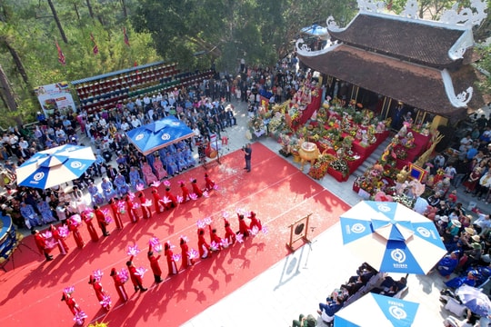 Đối ẩm trà: Trà Đạo Nhật Bản và trà Thức Việt Nam Đối ẩm trà: Trà Đạo Nhật Bản và trà Thức Việt Nam