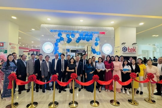 Khai trương Cửa hàng trưng bày Sản phẩm công nghiệp Việt Nam tại Campuchia Khai trương Cửa hàng trưng bày Sản phẩm công nghiệp Việt Nam tại Campuchia