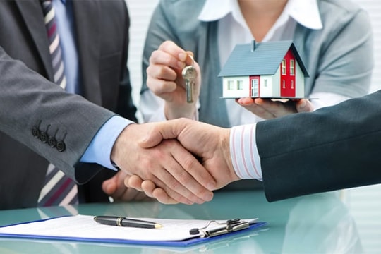 Từ 1/8, những trường hợp nào giao dịch bất động sản phải thanh toán qua ngân hàng