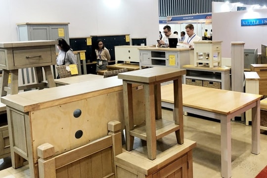 Mỹ hủy bỏ điều tra chống lẩn tránh thuế chống bán phá giá với tủ gỗ từ Việt Nam Mỹ hủy bỏ điều tra chống lẩn tránh thuế chống bán phá giá với tủ gỗ từ Việt Nam