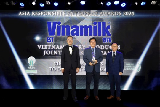 Vinamilk được vinh danh tại giải thưởng quốc tế về “Green Leadership” Vinamilk được vinh danh tại giải thưởng quốc tế về “Green Leadership”