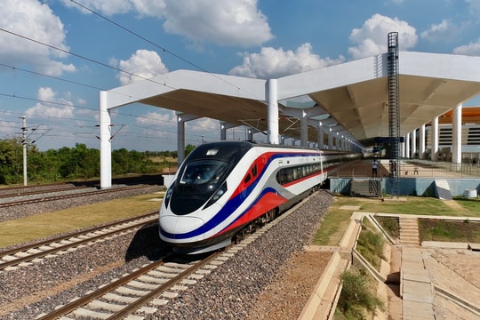 Thái Lan – Lào bắt đầu hoạt động tuyến đường sắt xuyên biên giới