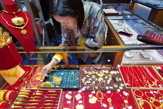 Lý do Ngân hàng Trung ương Trung Quốc mua vàng với số lượng lớn