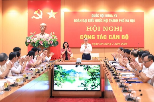 Bí thư Thành ủy Hà Nội Bùi Thị Minh Hoài nhận thêm nhiệm vụ mới Bí thư Thành ủy Hà Nội Bùi Thị Minh Hoài nhận thêm nhiệm vụ mới